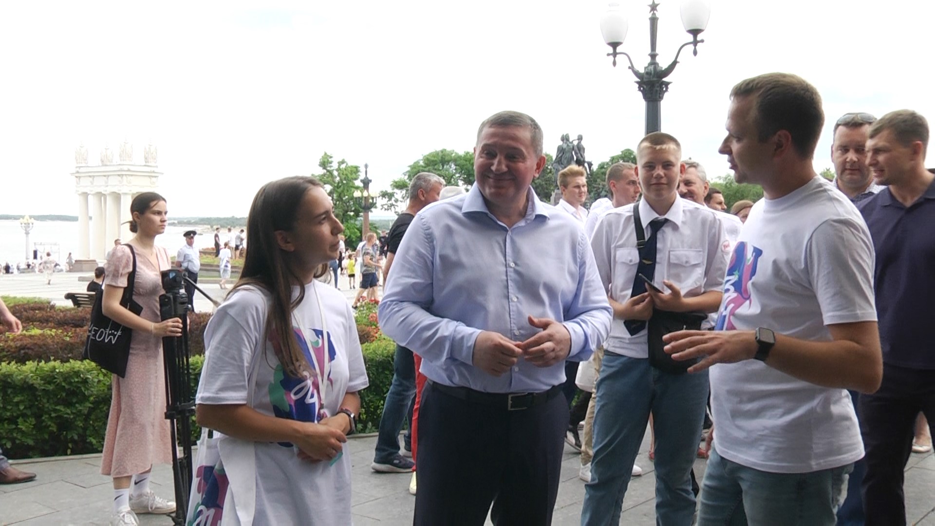 Впервые в Волгограде состоялся молодежный фестиваль «ТРИ ЧЕТЫРЕ»